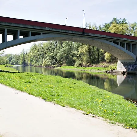 アパート Bulwary 3 *